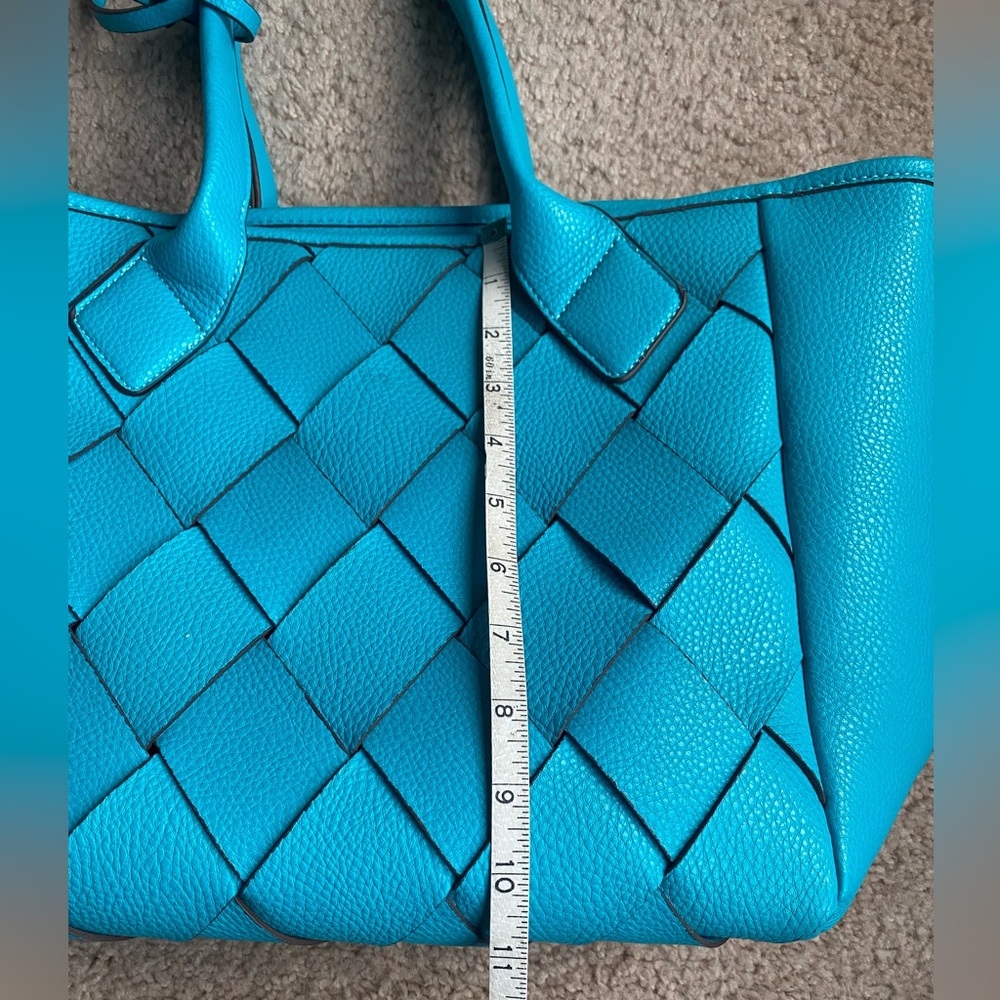 Charming Charlie’s Blue Woven Front Purse - Picture 7 of 8